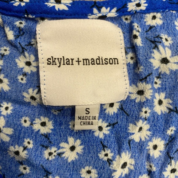 Skylar + Madison Blue White Floral Mini Dress Size Small - Picture 3 of 3